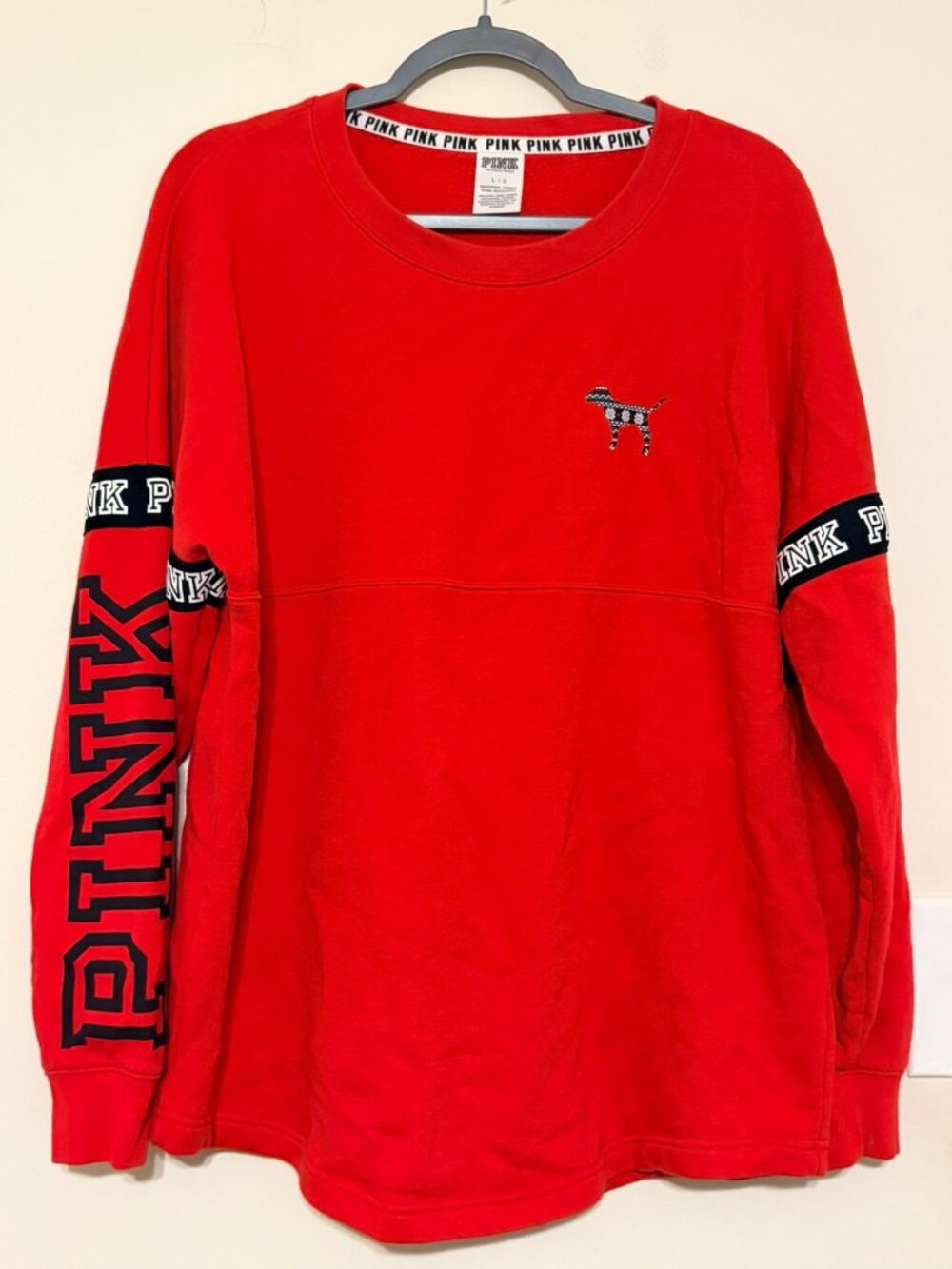 VS PINK Victoria's Secret Christmas Winter Theme Long Sleeve Logo Tee Size Large